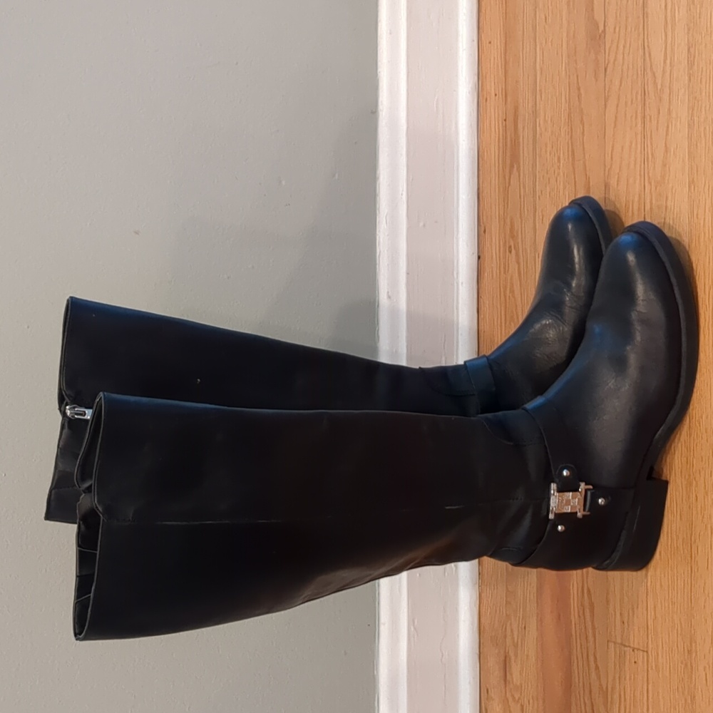 Vince Camuto Farren Black Leather Riding Boot Black full zip W9.5